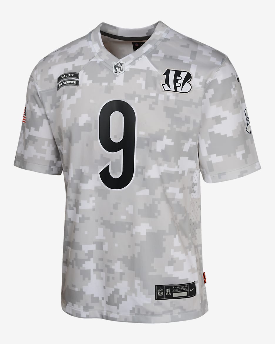 Jersey Nike Dri FIT de la NFL Limited para ninos talla grande Joe Burrow Cincinnati Bengals Salute to Service. Nike